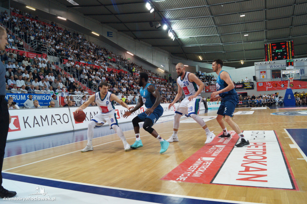 Koszykarskie derby: Anwil - Polski Cukier