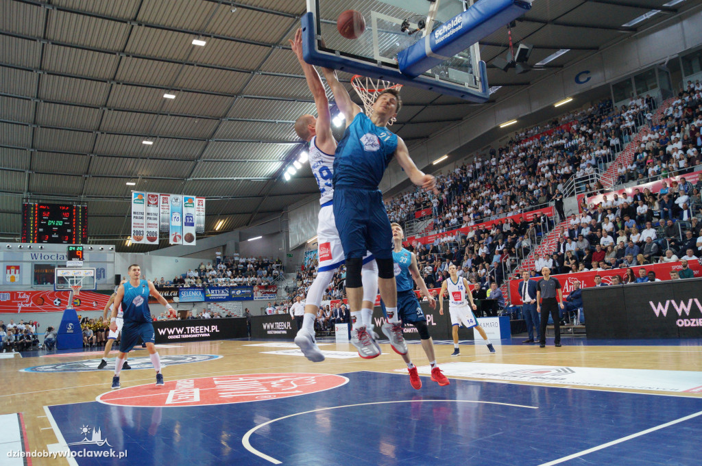 Koszykarskie derby: Anwil - Polski Cukier