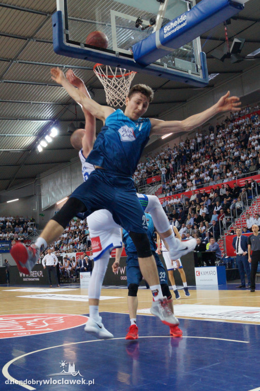 Koszykarskie derby: Anwil - Polski Cukier