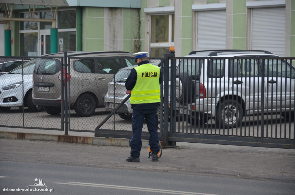 Kolizja dwóch aut na ul. Okrężnej
