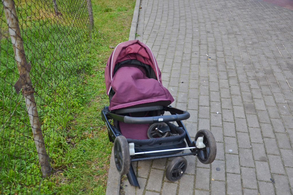 Opel corsa wjechał w przechodniów