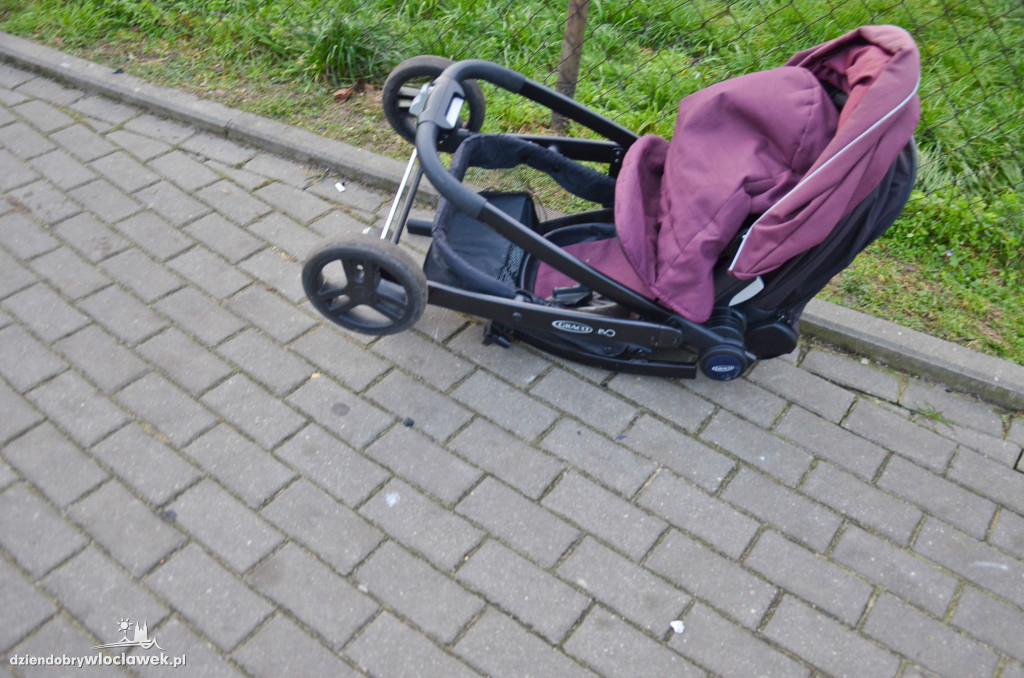Opel corsa wjechał w przechodniów
