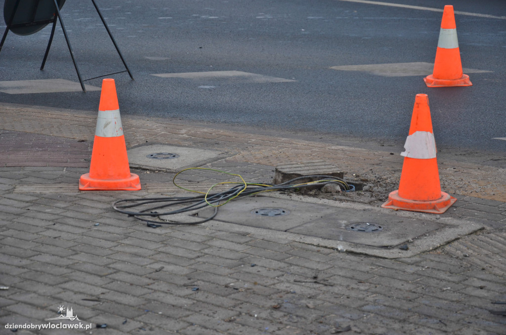 Opel corsa wjechał w przechodniów