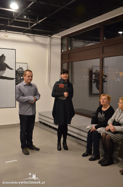 Spotkanie kluratorskie w galerii