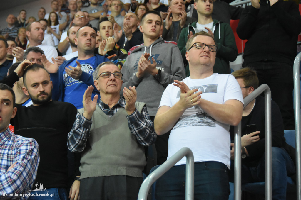 Kibice Anwilu na meczu z Treflem Sopot