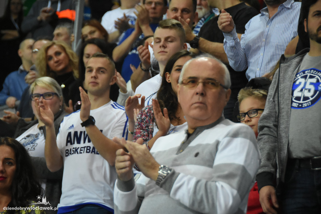 Kibice Anwilu na meczu z Treflem Sopot
