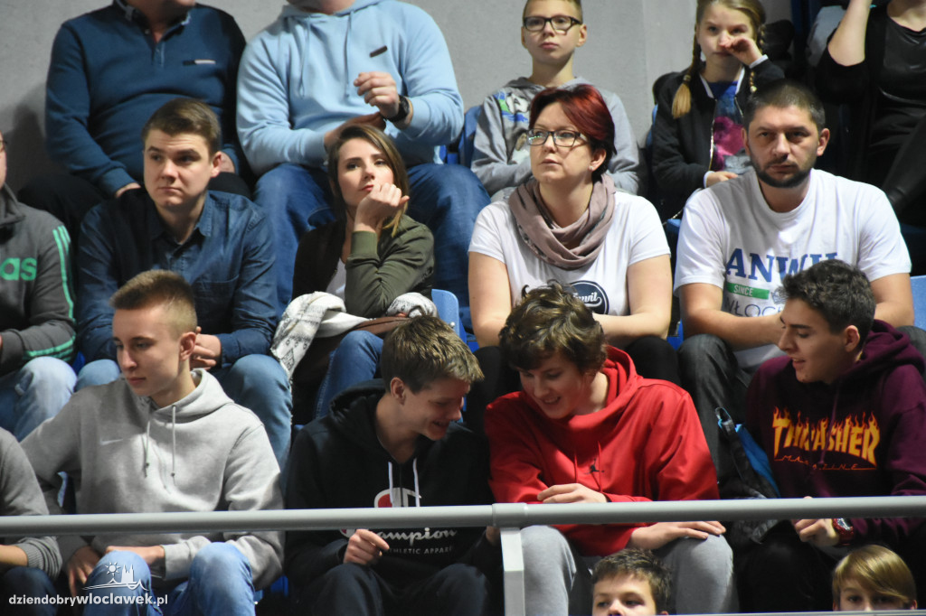 Kibice Anwilu na meczu z Treflem Sopot
