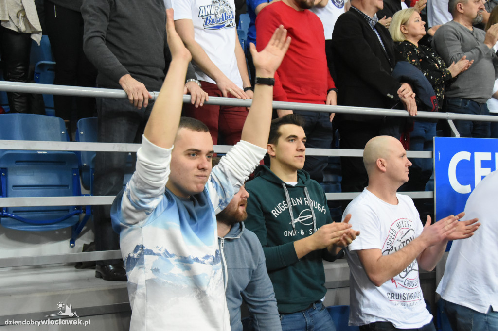 Kibice Anwilu na meczu z Treflem Sopot