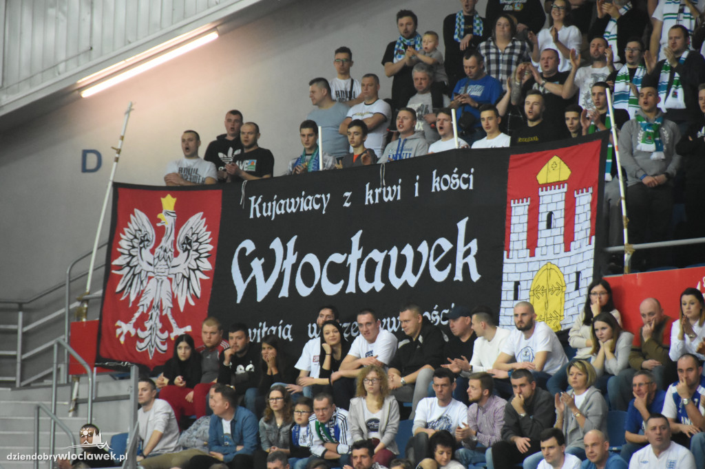 Kibice Anwilu na meczu z Treflem Sopot
