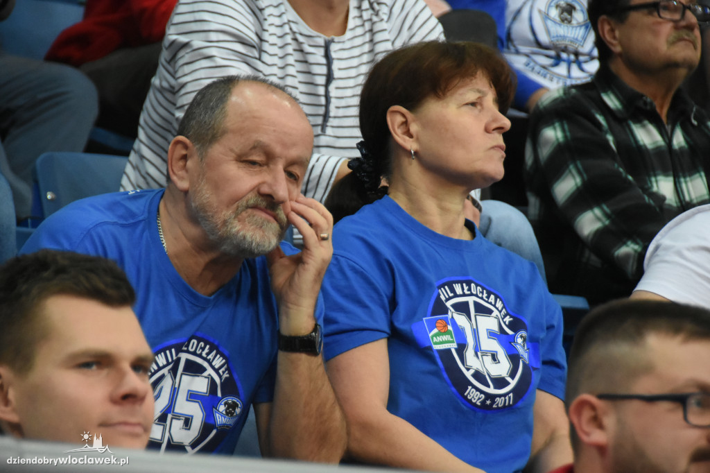 Kibice Anwilu na meczu z Treflem Sopot