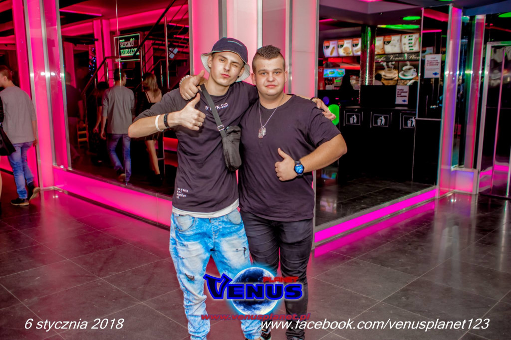 Szalona impreza w klubie Venus