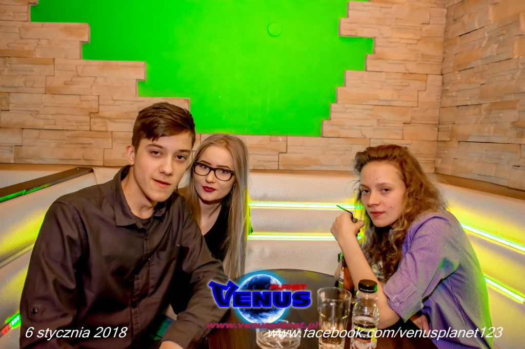 Szalona impreza w klubie Venus