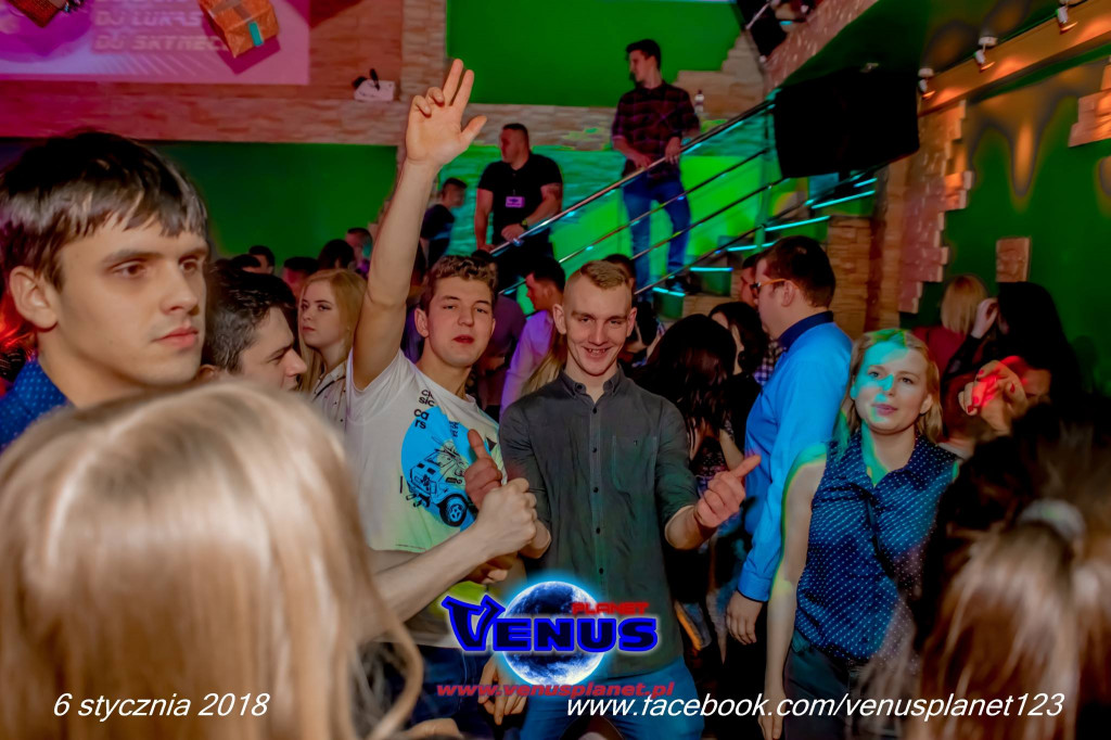 Szalona impreza w klubie Venus