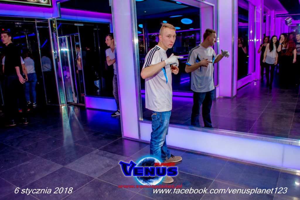 Szalona impreza w klubie Venus