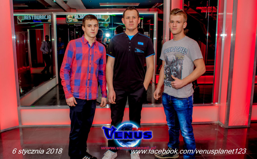 Szalona impreza w klubie Venus
