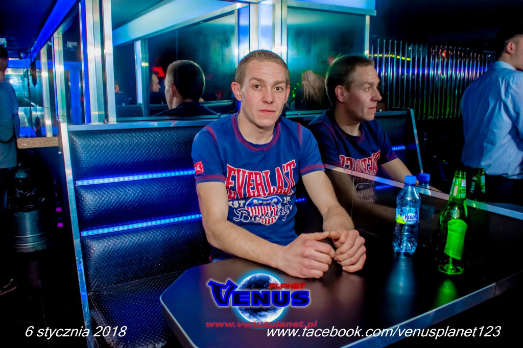 Szalona impreza w klubie Venus
