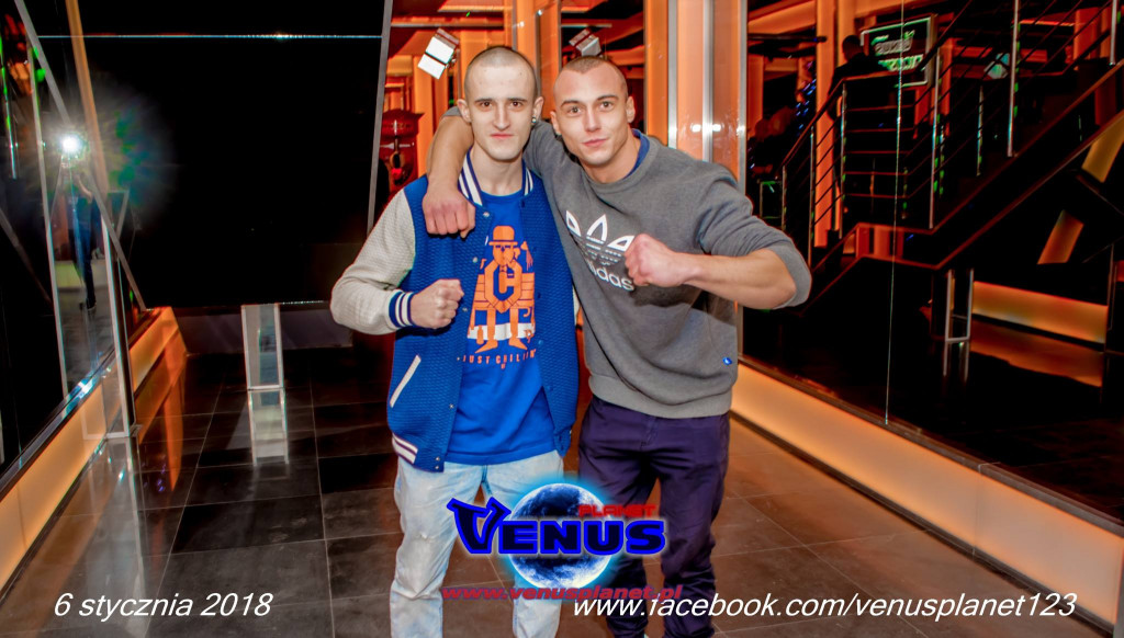 Szalona impreza w klubie Venus