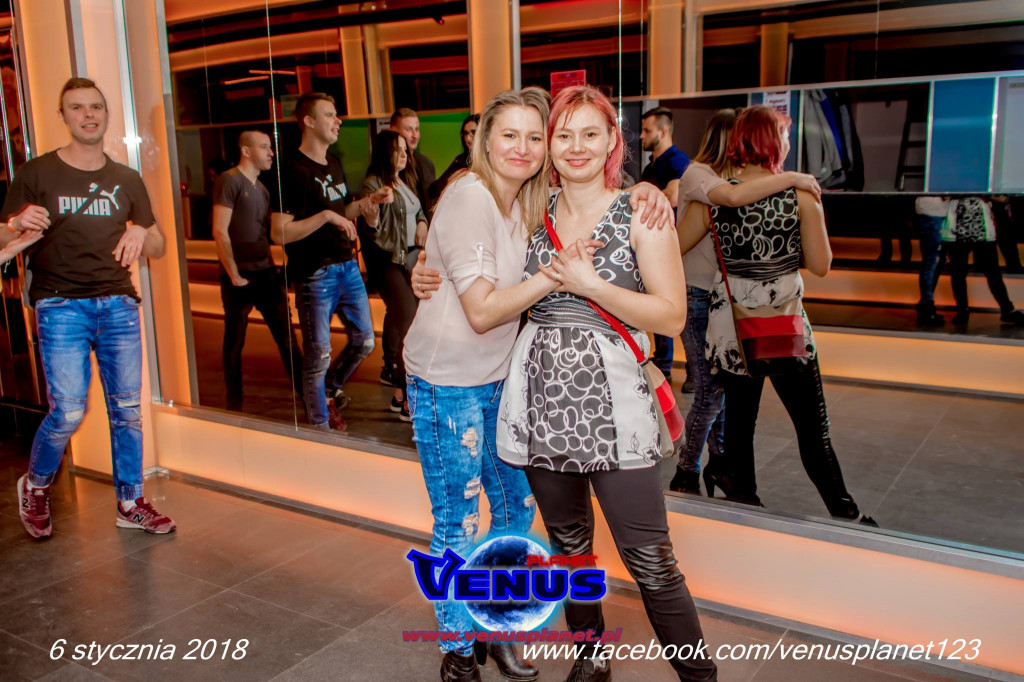 Szalona impreza w klubie Venus