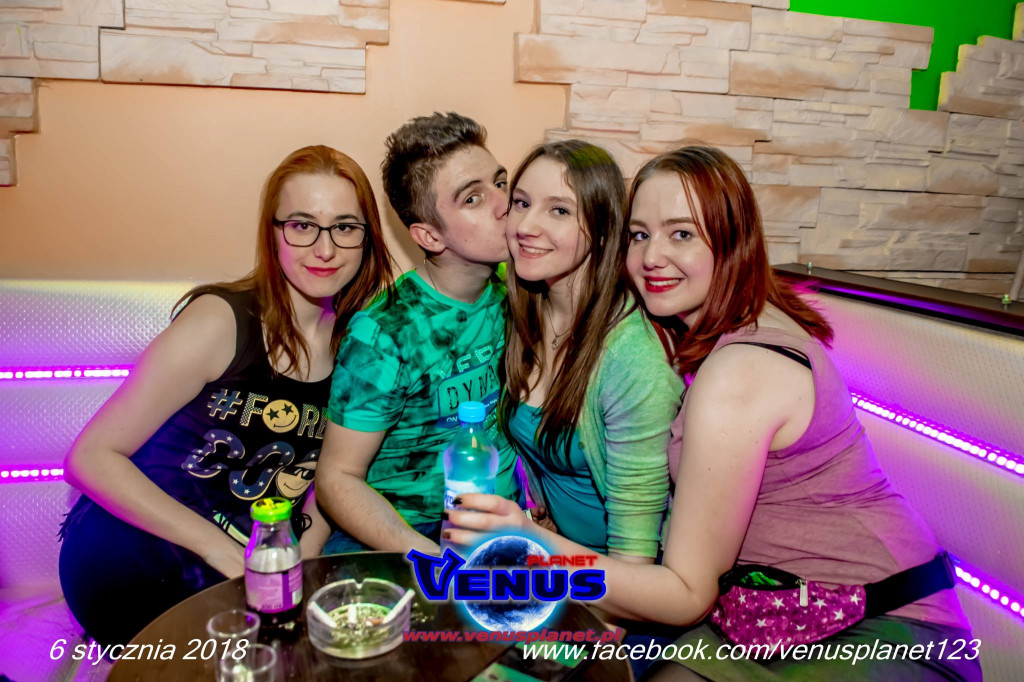 Szalona impreza w klubie Venus