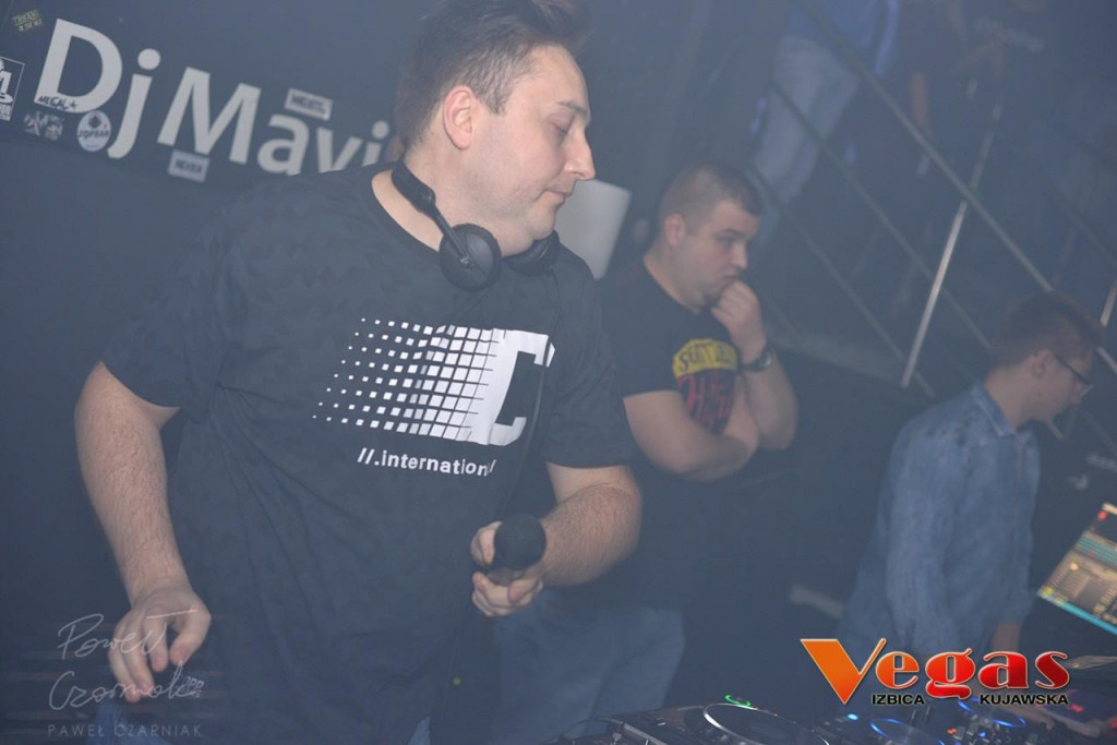 Sobotnia impreza w klubie Vegas