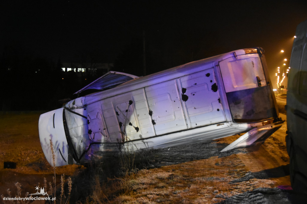 Auto dachowało na ul. Toruńskiej