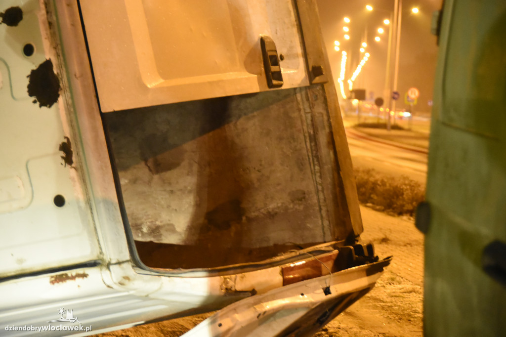 Auto dachowało na ul. Toruńskiej