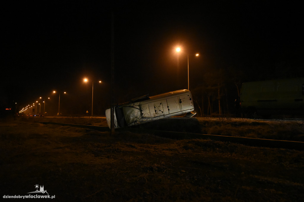 Auto dachowało na ul. Toruńskiej