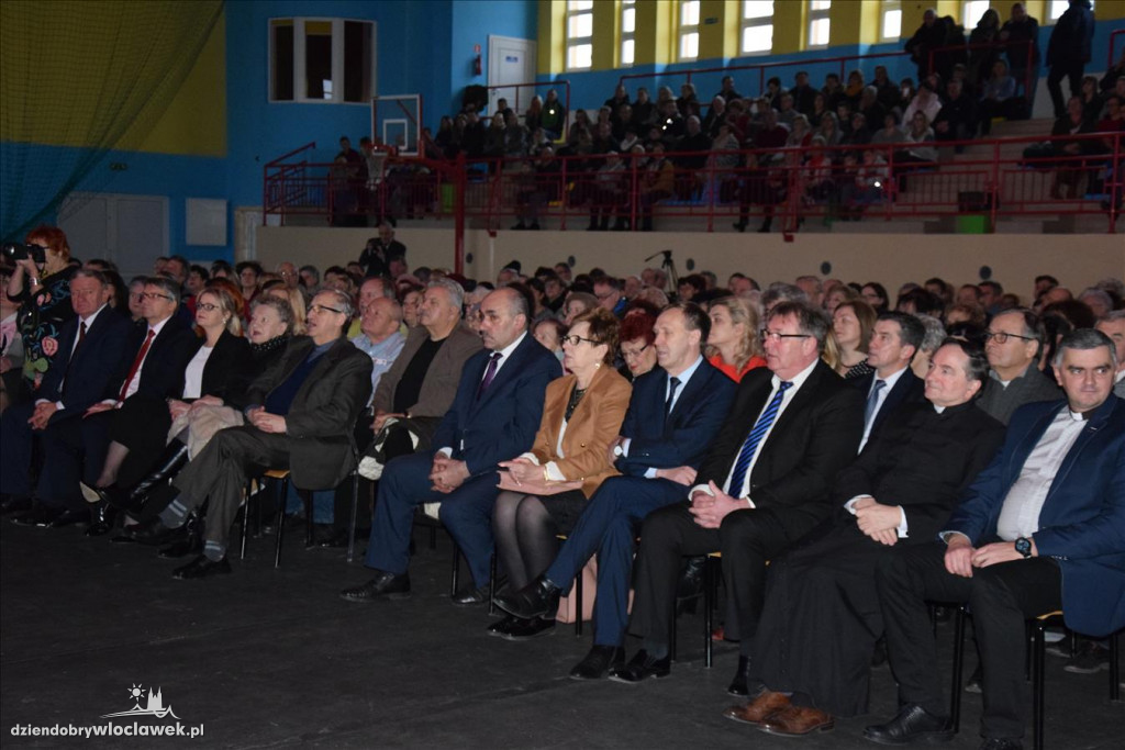 Eleni śpiewała kolędy w Choceniu