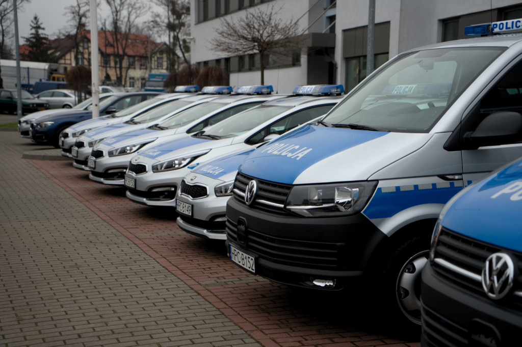Jest 9 nowych pojazdów dla naszej policji