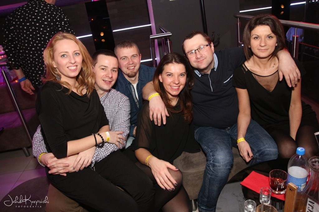 Sobotnia noc w Browar Loft Music & Pub