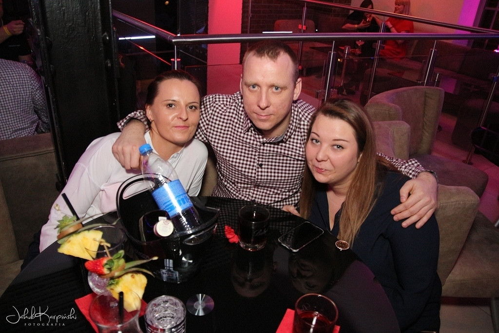 Sobotnia noc w Browar Loft Music & Pub
