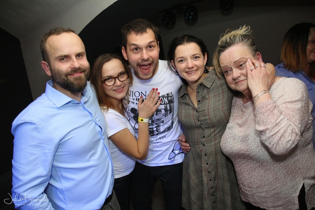 Sobotnia noc w Browar Loft Music & Pub