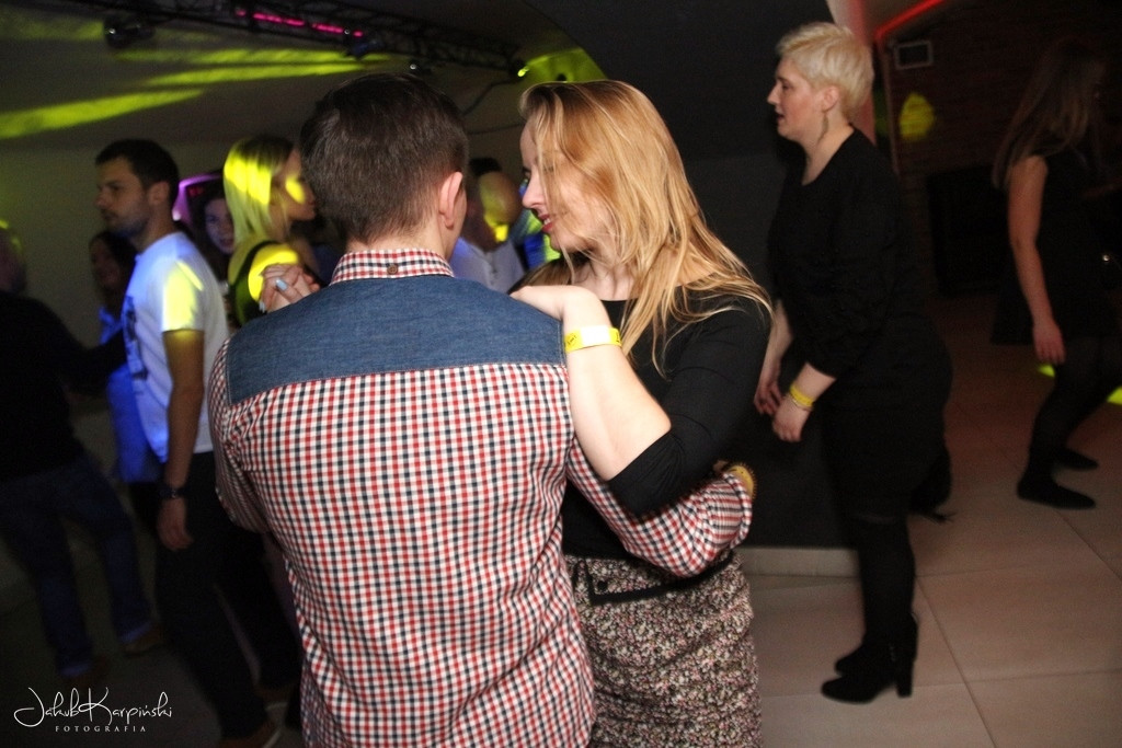 Sobotnia noc w Browar Loft Music & Pub