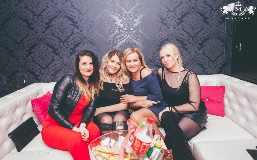 Pink Lips Needed w Moscato Club
