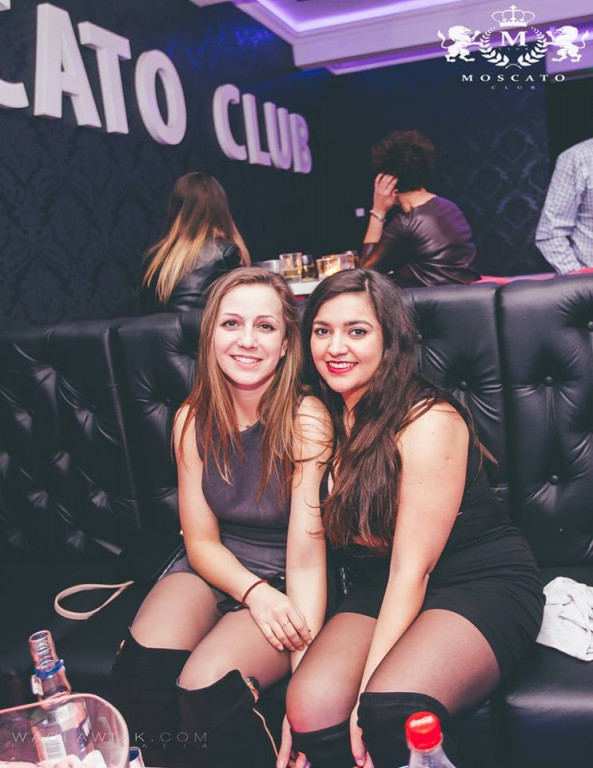 Pink Lips Needed w Moscato Club