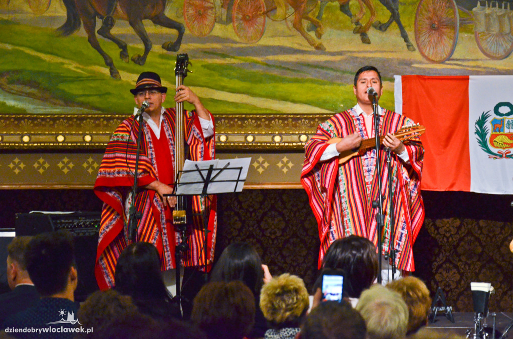 Deser z kulturą Peru w Starej Remizie