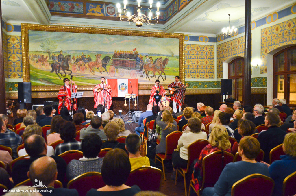 Deser z kulturą Peru w Starej Remizie