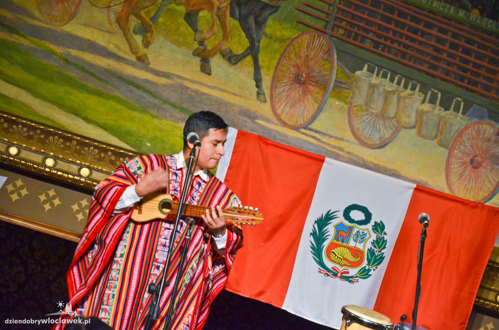 Deser z kulturą Peru w Starej Remizie