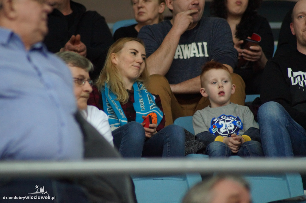 Kibice na meczu Anwil vs Miasto Szkła