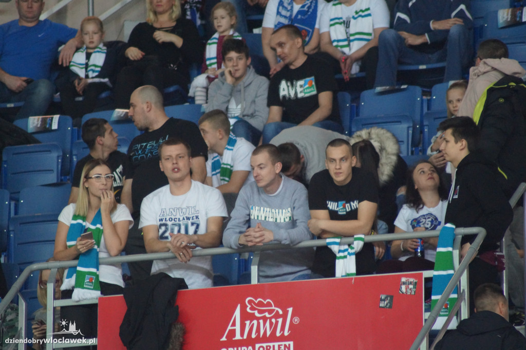 Kibice na meczu Anwil vs Miasto Szkła