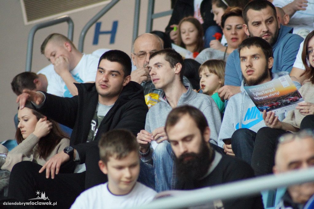 Kibice na meczu Anwil vs Miasto Szkła