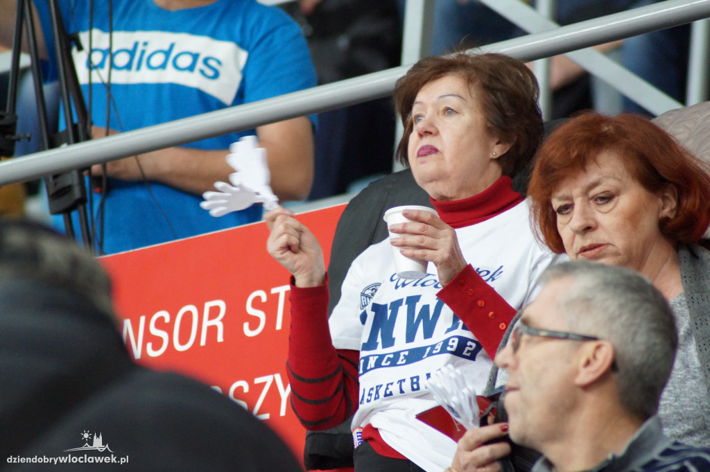 Kibice na meczu Anwil vs Miasto Szkła