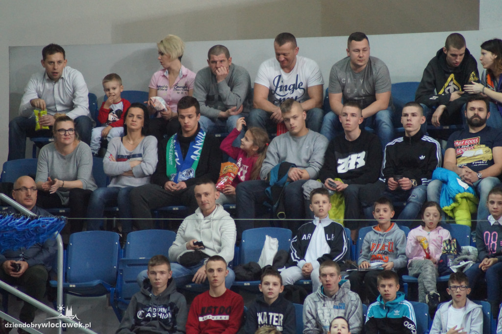 Kibice na meczu Anwil vs Miasto Szkła