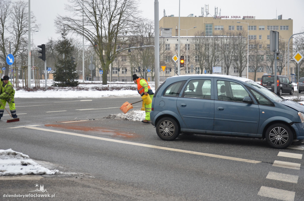 Kolizja przy migającym pomarańczowym