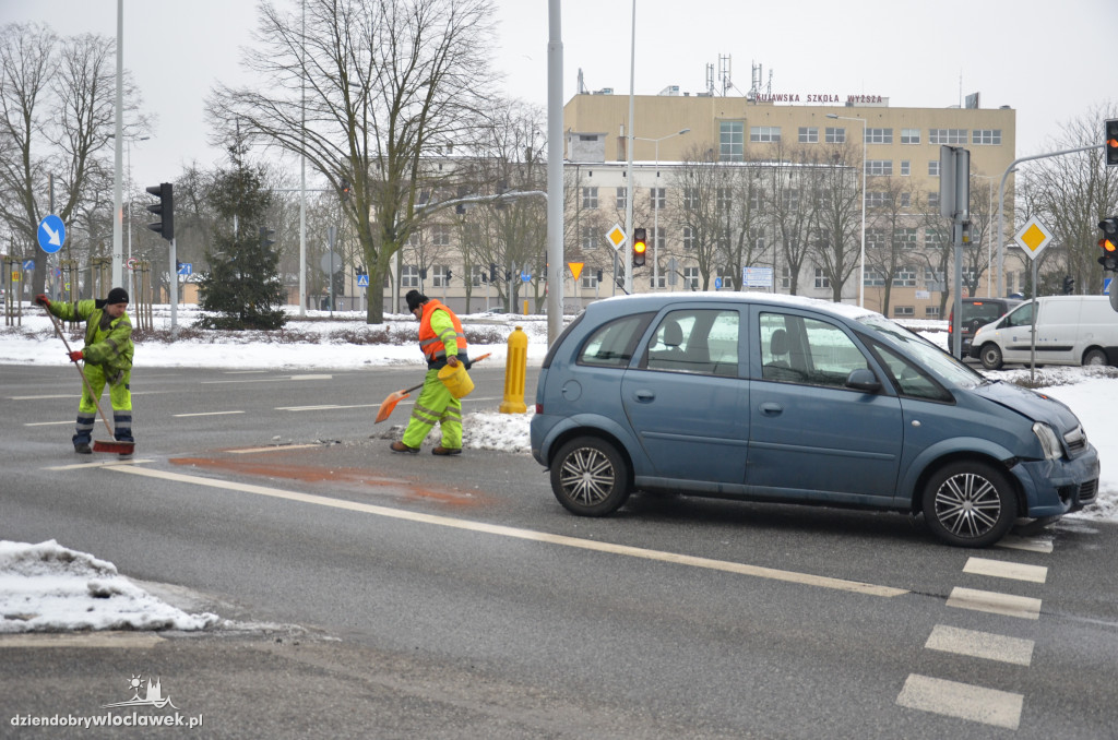 Kolizja przy migającym pomarańczowym