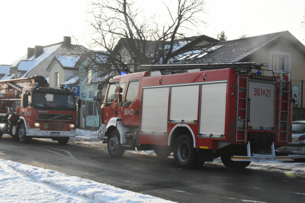 Zabarykadowała się w mieszkaniu