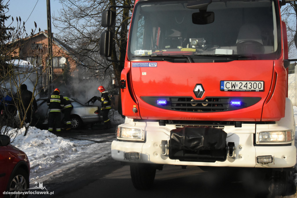 Pożar mercedesa na osiedlu Południe