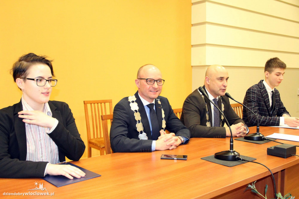 Pierwsza sesja Młodzieżowej Rady Miasta