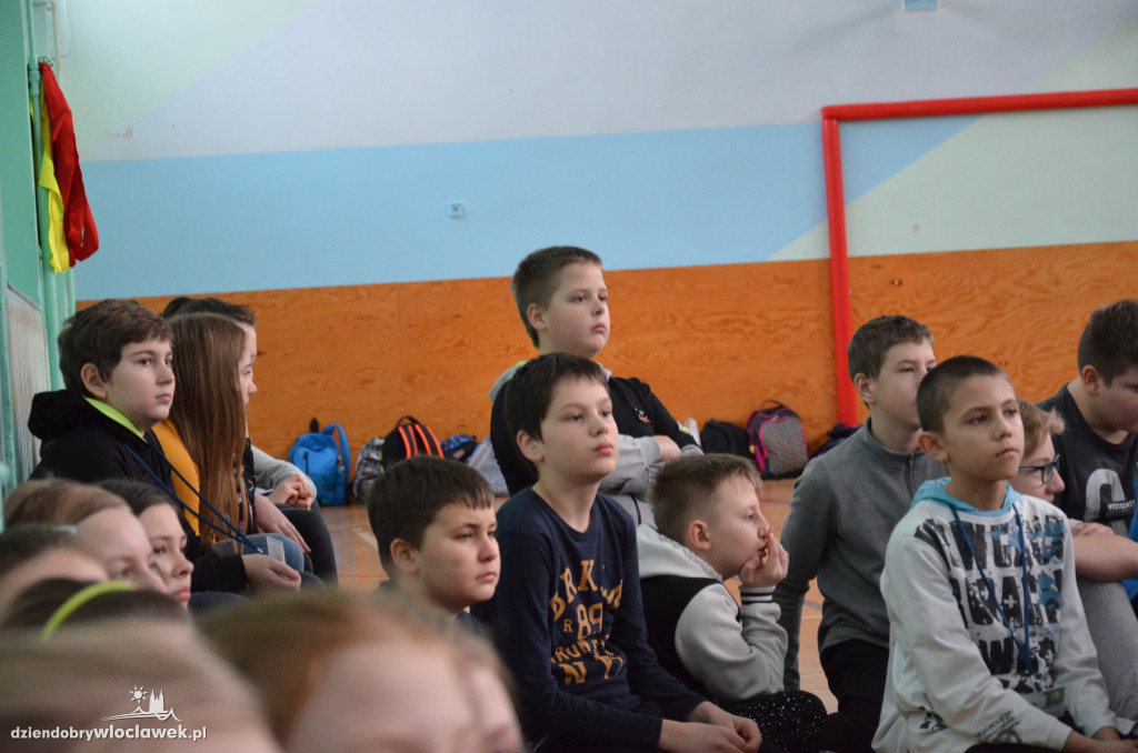 Policja i WOPR odwiedziły SP nr 20