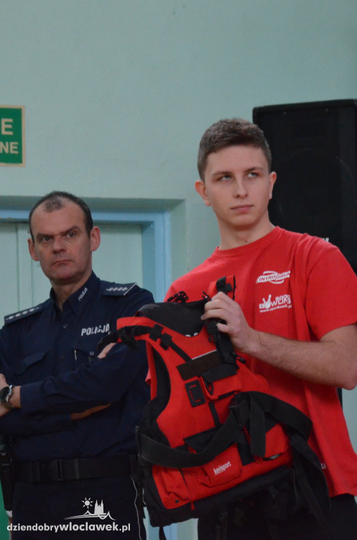 Policja i WOPR odwiedziły SP nr 20
